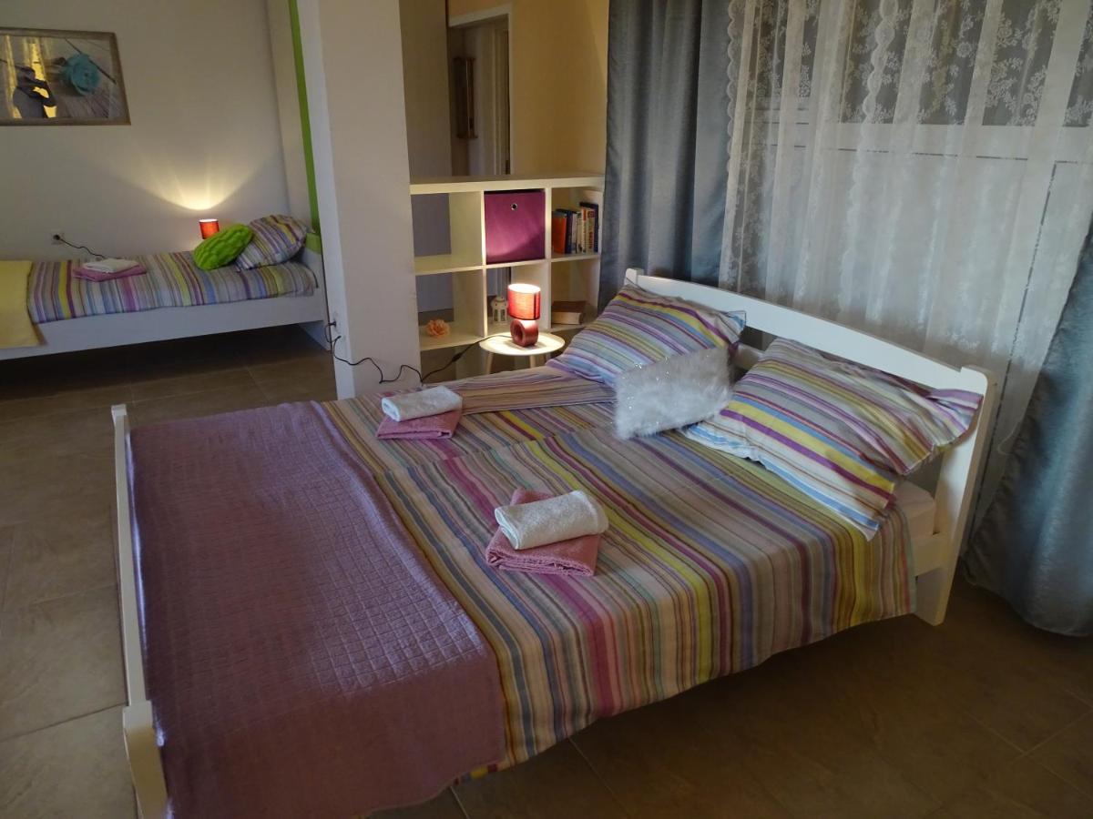 Apartments Sime Dinjiska Екстер'єр фото