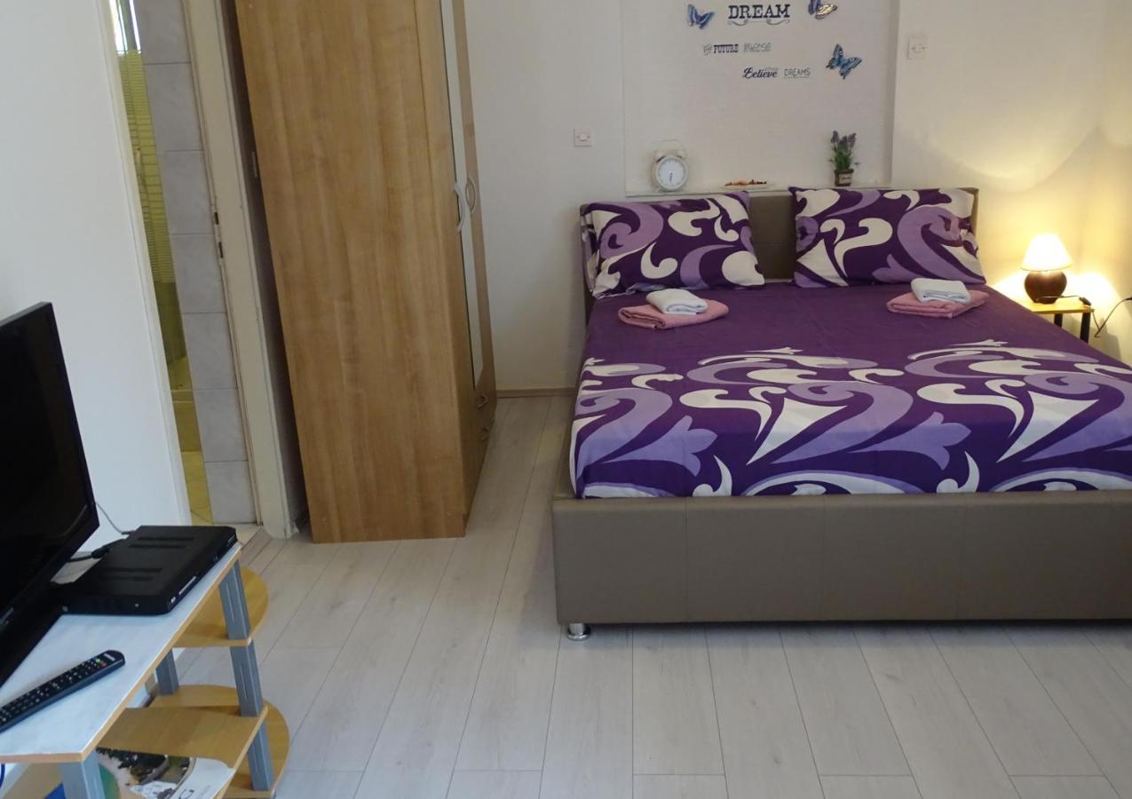 Apartments Sime Dinjiska Екстер'єр фото