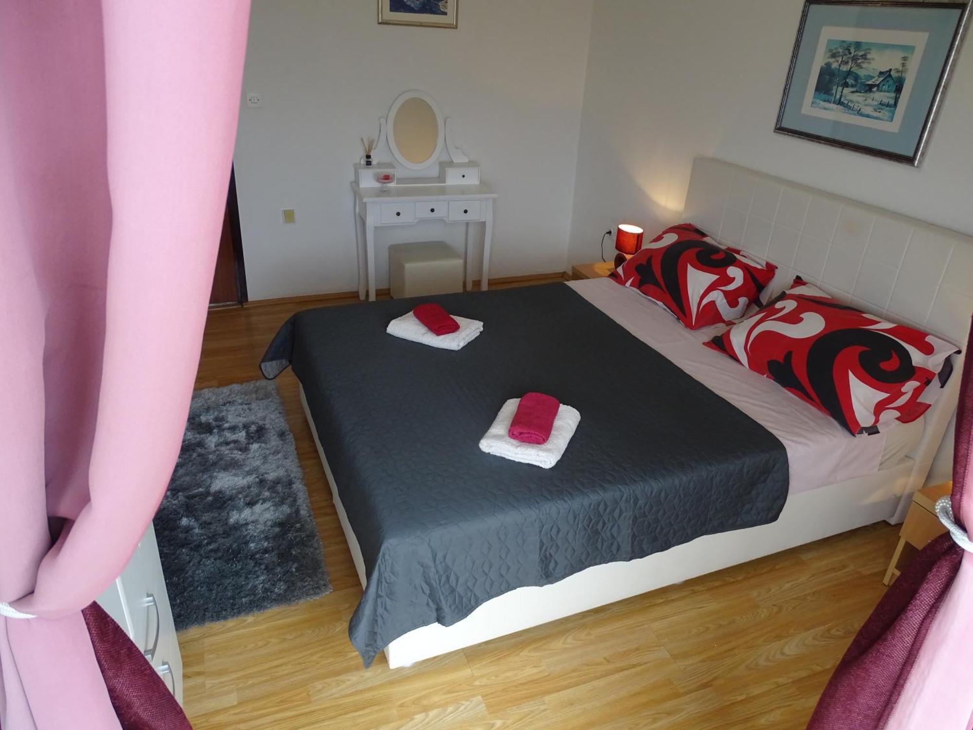 Apartments Sime Dinjiska Екстер'єр фото