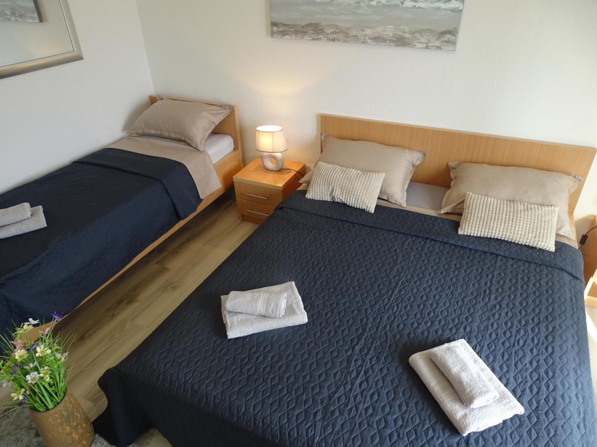 Apartments Sime Dinjiska Екстер'єр фото