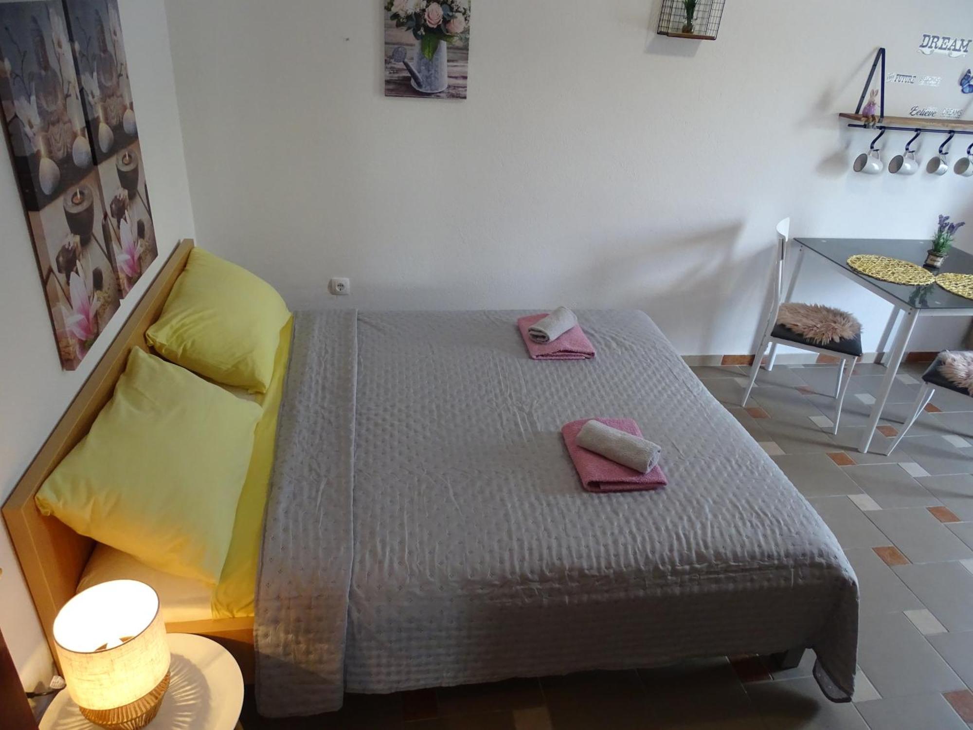 Apartments Sime Dinjiska Екстер'єр фото
