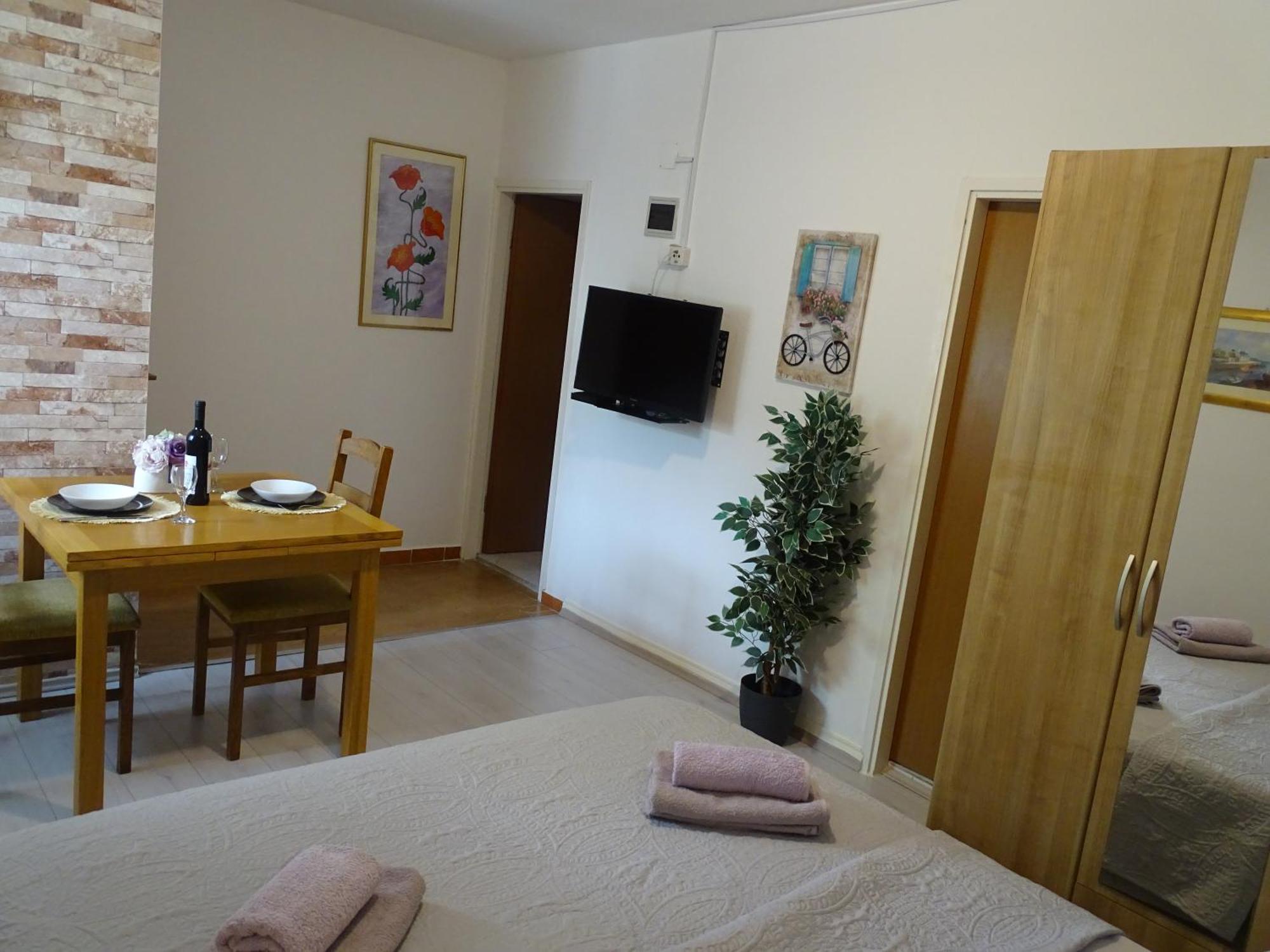 Apartments Sime Dinjiska Екстер'єр фото