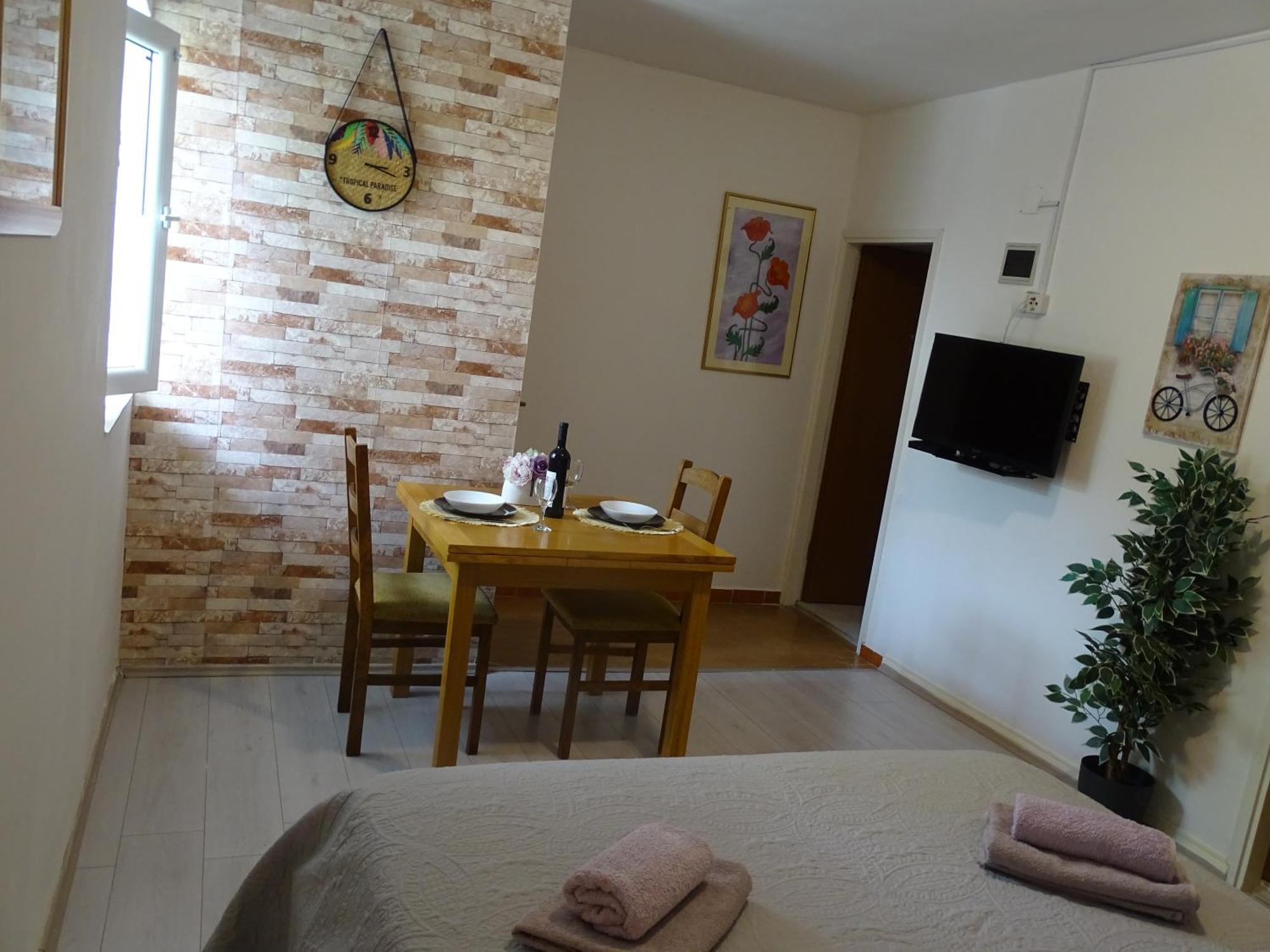 Apartments Sime Dinjiska Екстер'єр фото