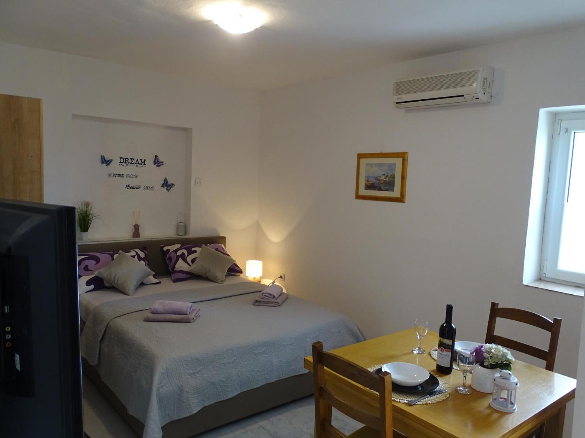 Apartments Sime Dinjiska Екстер'єр фото